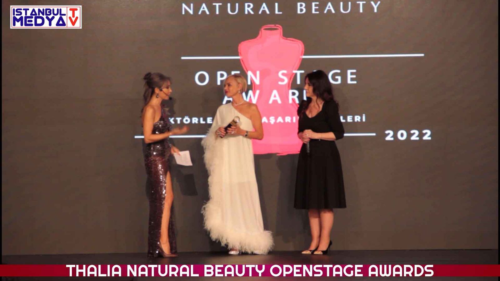Fulden Uras Thalia Natural Beauty Openstage Awards