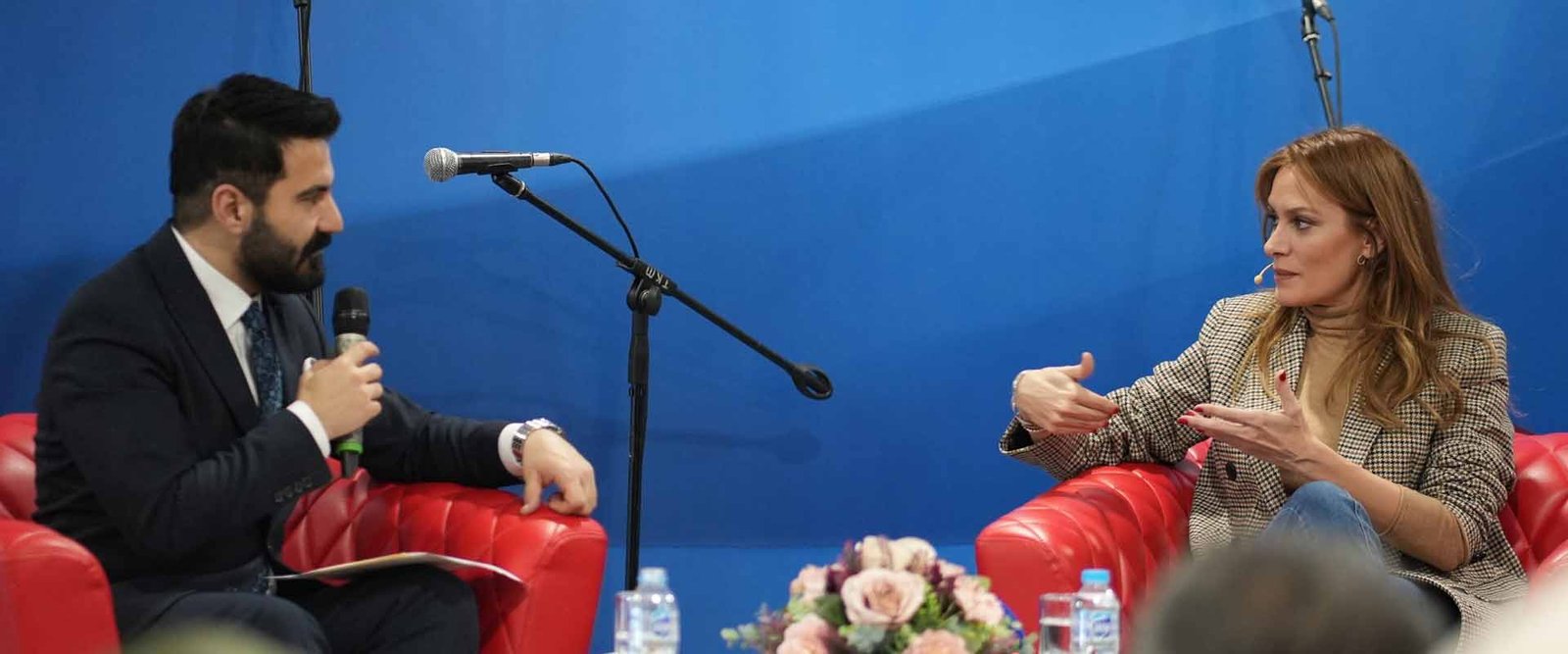 Ebru Cündübeyoğlu Bursa’da Öğrencilerle Buluştu