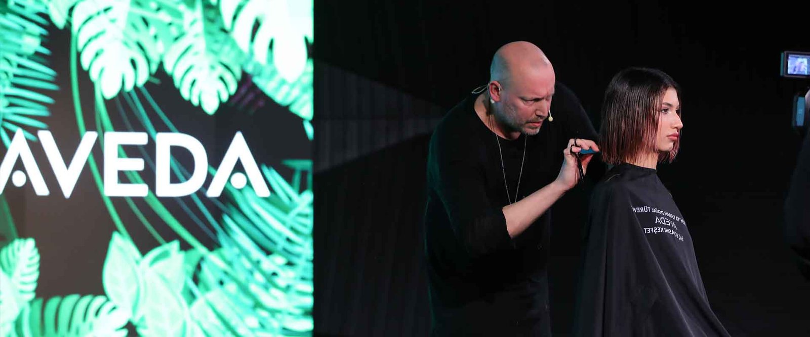 Global Saç Kesim Artisti Bastian Casaretto ile Aveda'nın Trendleri Etkinliği