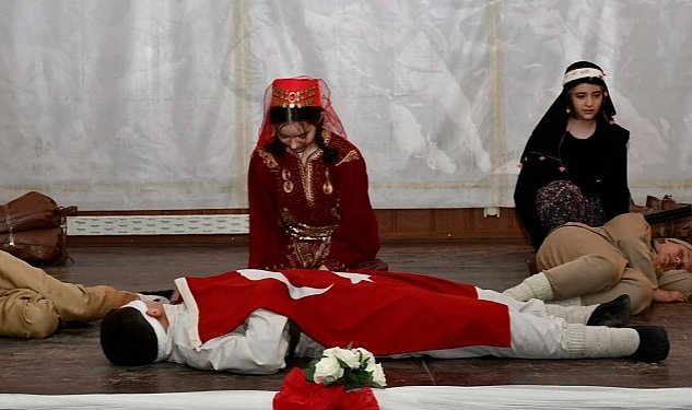 18 mart canakkale zaferi nin 108 yil donumu kutlandi 8939.jpg