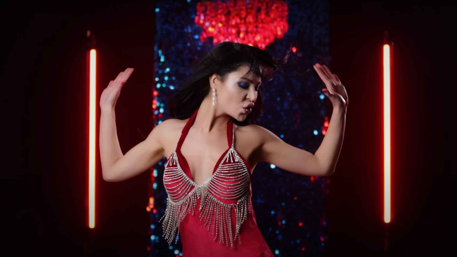 Gülgökçe Korkmaz’dan Pop müziğe yeni “Tavır” (2)