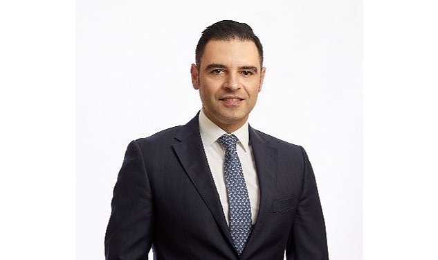 Aygaz da bayrak degisimi 7383.jpg