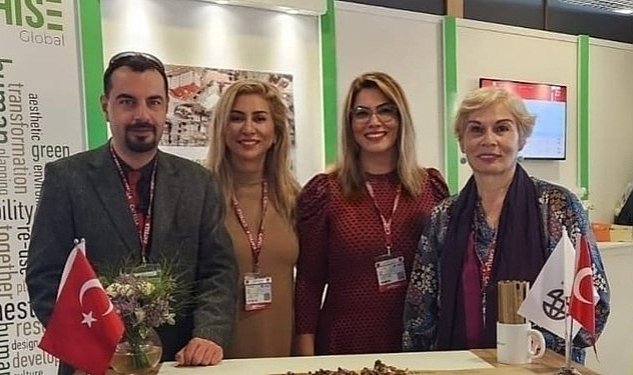 Hise global prestijli projelerini uluslararasi ziyaretcilerine tanitti 1093.jpg
