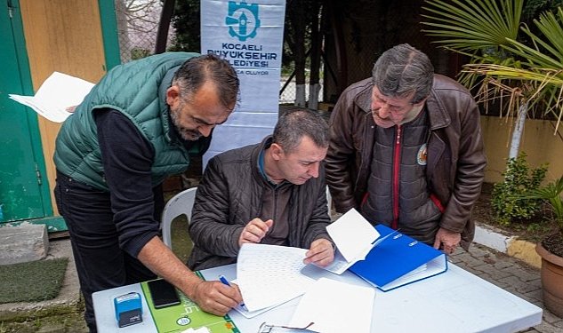 Kocaeli buyuksehir ciftcilere tohum dagitimina basladi 2498.jpg