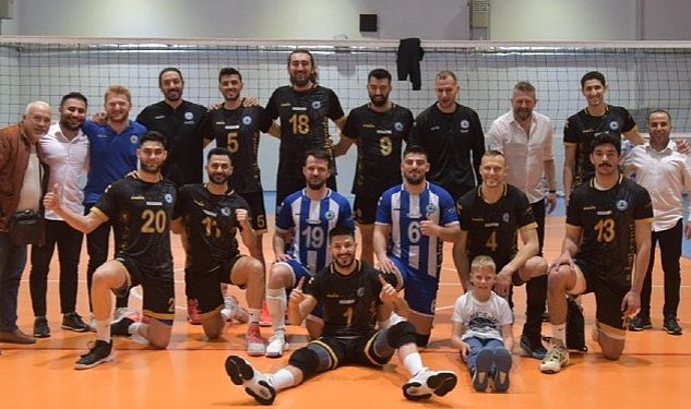 Lider evindeki son macinda da galip 5622.jpg