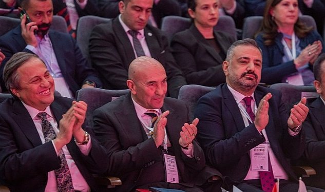 Millet ittifaki belediye baskanlari izmir de bulustu 2950.jpg