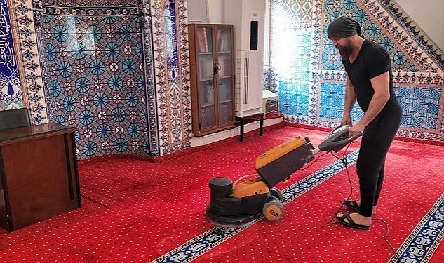 Narlidere de camiler ramazana hazir 6413.jpg