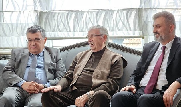 Sehitlerimiz kalbimizde emanetleri ve gazilerimiz bas tacimiz 1440.jpg