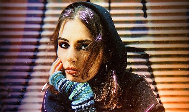 Turkce alternatif pop un yukselen ismi nilhan yepyeni sarkisi kayboldum ile karsinizda 1668.jpg