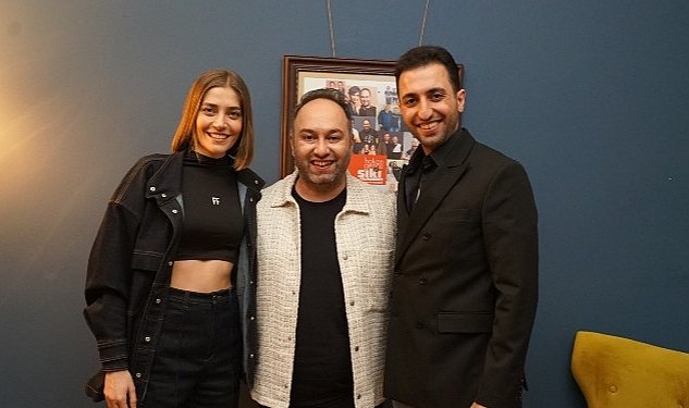 Yali capkini dizisinin oyunculari siki muhabbet te 7888.jpg