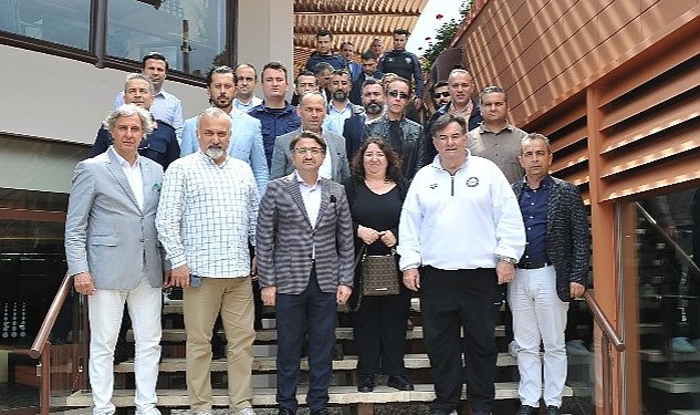 18 uluslararasi arena aquamasters yuzme sampiyonasi na dogru 1448.jpg