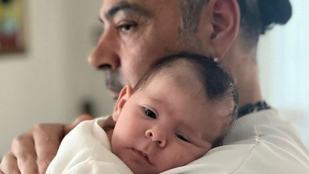 Ozan Orhon Hava Buz Gibi Yeni Bebeğe Yeni Şarkı (2)