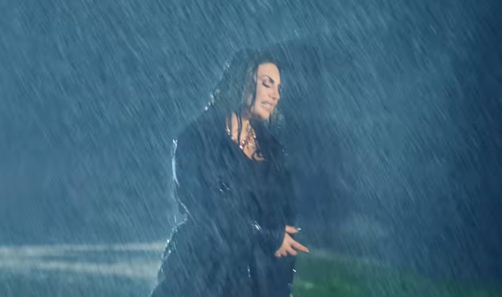 Şebnem Tovuzlu ''Siyah'' tüm platformlarda yayında