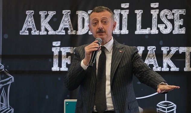 Baskan buyukakin turkiye nin gelecegi parlaktir 4957.jpg