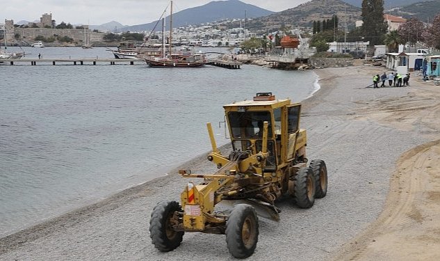 Bodrum belediyesi halk plajlarinda son hazirliklar 2971.jpg