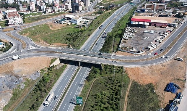 Cayirova turgut ozal koprusu trafigi akici hale getirdi 6622.jpg