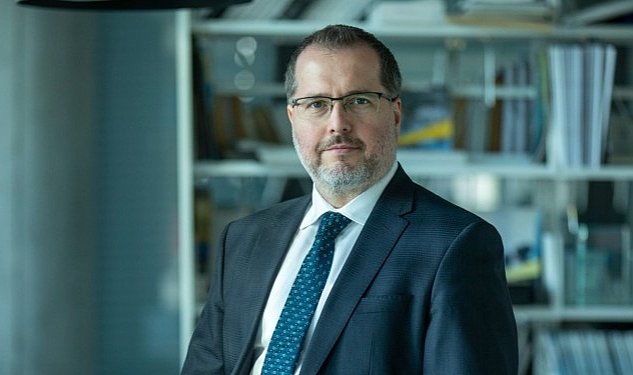 Ey telekom sektoru icin en buyuk 10 riski acikladi 1074.jpg