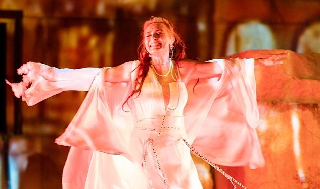 Is sanat antik sahne ben anadolu ile yeniden patara da 3139.jpg