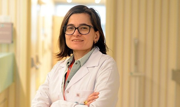 Karsilikli gulumseme ve parmak takibi olmamasi otizme isaret ediyor 8904.jpg