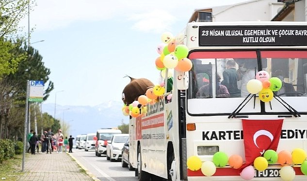 Kartepeli cocuklara bayram hediyesi 984.jpg