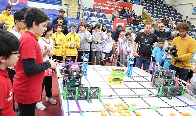 Kucukcekmeceli ogrenciler vex iq turnuvasinda iki buyuk odulle dondu 1139.jpg