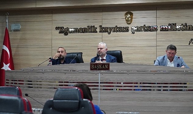 Menemen halki esnafimiz ve iscimiz icin canimi veririm 7191.jpg