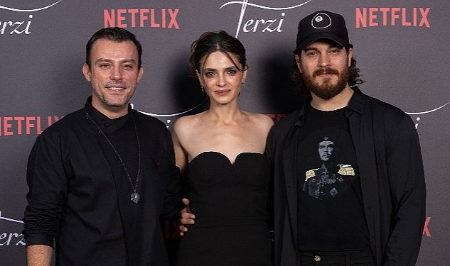 Netflix yeni dizisi terzi nin lansmanini ekibin bir araya geldigi bir yemek ile kutladi 7469.jpg