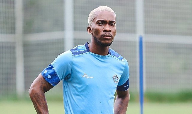 Onyekuru nun menajeri istanbul da 7785.jpg