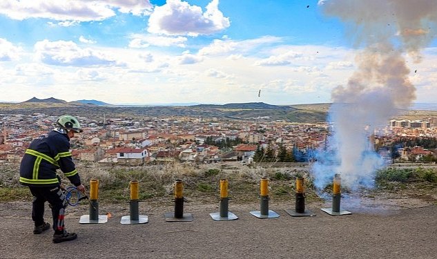 Ramazan bayrami dolayisiyla 11 pare top atisi yapildi 2714.jpg