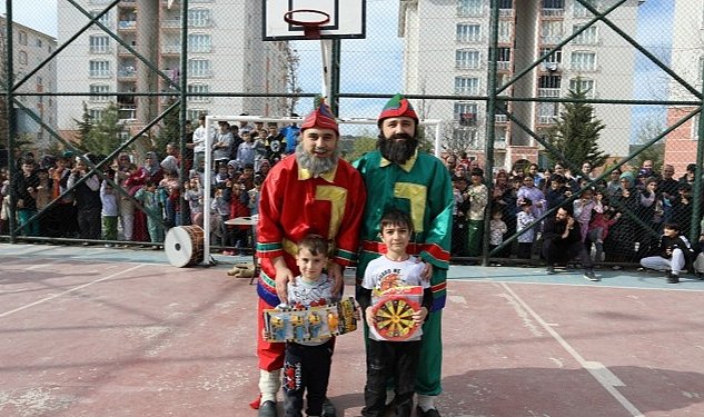 Ramazanda mahalleler senleniyor 4077.jpg