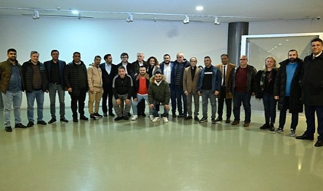 Romanlar her duzeyde devlet kademesinde gorev alacak 6547.jpg