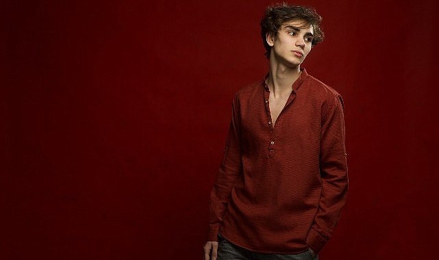 Saclarina gul duzum farkli duzenlemeleriyle dinleyicilerle bulustu 712.jpg