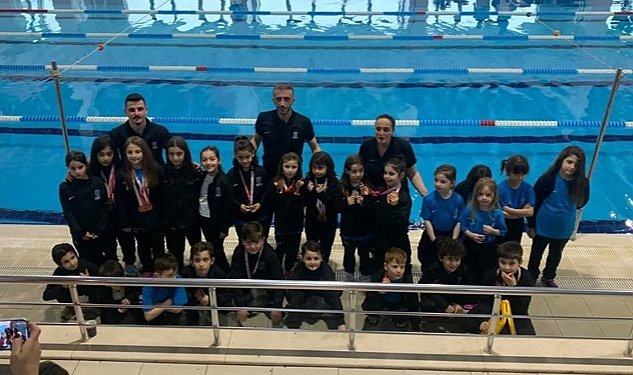 Silivrili yuzme akademisi ogrencileri basariya doymuyor 8498.jpg