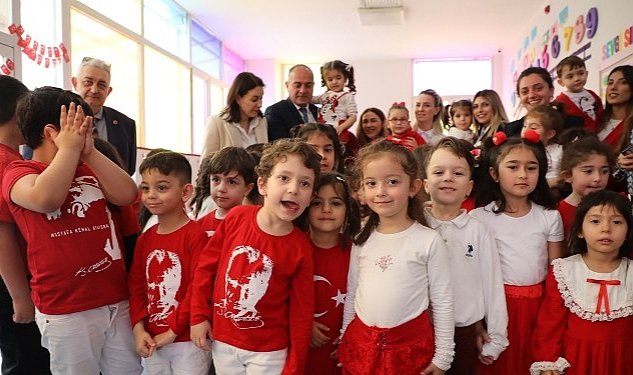 Ugur boceklerinde 23 nisan coskusu 3749.jpg