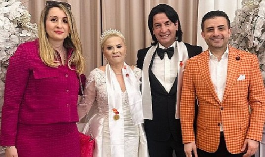 Unlu is insani lami uyar murat basaran in dugunune katildi 3804.jpg