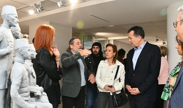 1 onder 1 hayat heykel sergisi acildi 5291.jpg