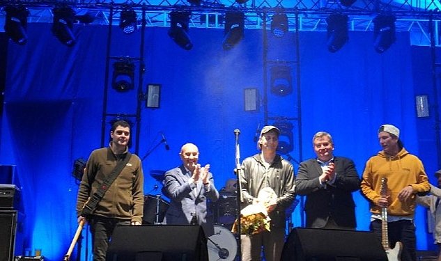 Alacati ot festivali nde duman izdihami 6162.jpg
