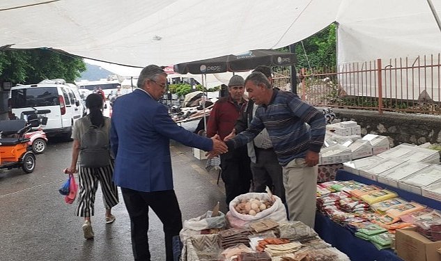 Baskan topaloglu ndan pazar esnafina ziyaret 3976.jpg