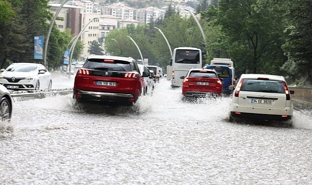 Baskan turgut altinok ankara ya deniz geldi 4535.jpg