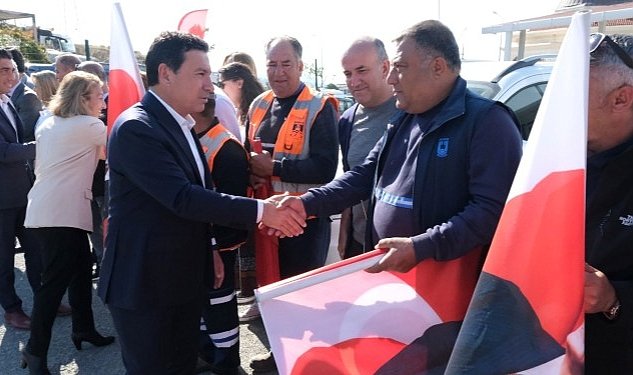 Bodrum belediye baskani ahmet aras 1 mayis emek ve dayanisma gunu vesilesiyle iscilerle bir araya geldi 1153.jpg