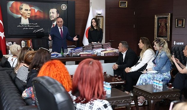 Dostluk projesi ile kecioren e gelen ogretmenleri baskan altinok agirladi 3529.jpg