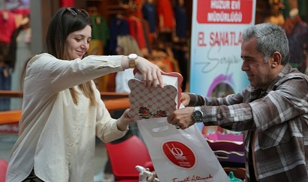 En ozel el emegi sergisi 2507.jpg