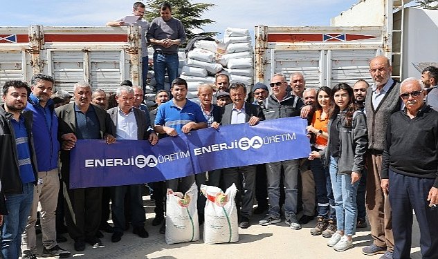 Enerjisa uretim den 125 ciftciye 5 5 ton yonca tohumu destegi 7388.jpg