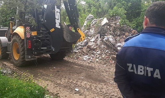 Gemlik belediyesi ozellikle yaz sezonunun yaklasmasiyla birlikte artan tadilat atiklari icin denetimlerini siklastirdi 9046.jpg