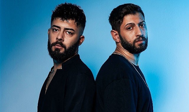 Kurtulus kus ve burak bulut imzali 2l sosyal medyada viral oldu 2464.jpg