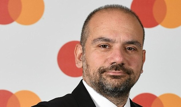 Mastercard da ust duzey atama 6633.jpg