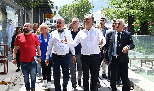 Muratpasa belediye baskani uysal kemer de 6493.jpg