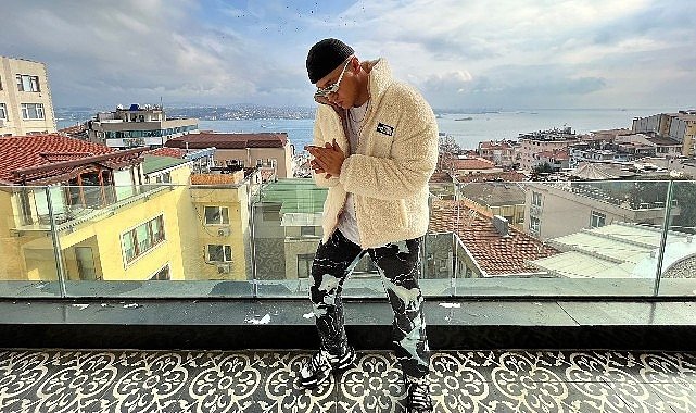 Papa benj surukleyici sarkisi tutu yu yayinladi 2457.jpg