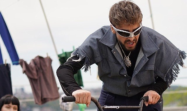 Sefo Nun Soyle Neydi Bu Sarkisi Merakla Beklenen Bir Basyapit Olarak Karsimiza Cikiyor 8988.jpg