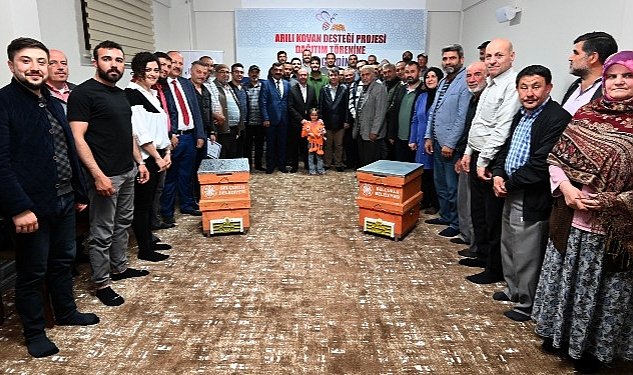 Selcuklu belediyesi nden ariciliga onemli destek 985.jpg